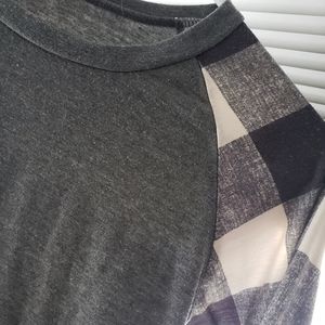 Grey shirt with plaid sleeves